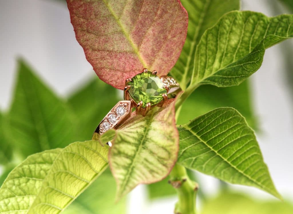 Prsten s olivínem a diamanty - 2