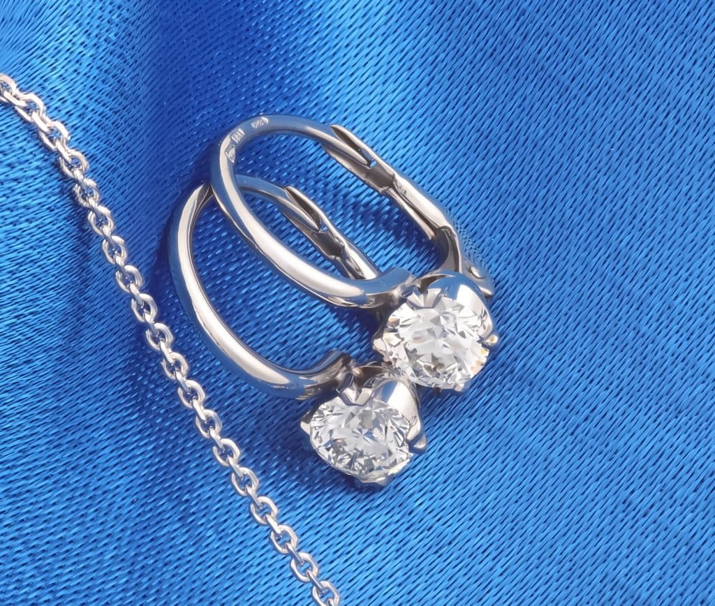 Náušnice z bílého zlata s diamanty - 2